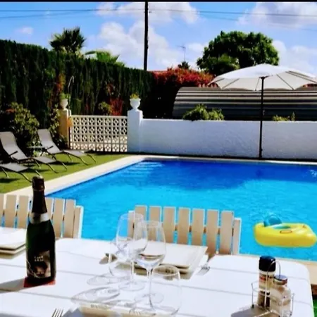 Villa Alicante La Marina Oasis Piscine Prive בית נופש *